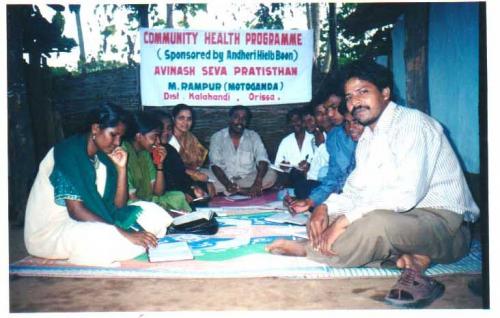 Dr.Debendra Nayak, wife Bhaktimala and few volunteer workers the organization Started with.